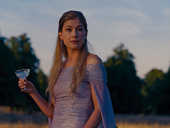 Elegant Evening Scene from Saltburn Movie -, movie, Saltburn (2023) HD wallpaper