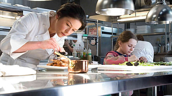 No Reservations, Culinary delights, Romantic subplots, Savory journey HD wallpaper