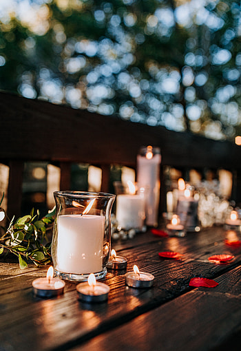 Candles, Miscellanea, Miscellaneous, Petals, Glass, Table HD phone wallpaper