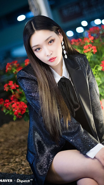 Kim Chungha, Korean Pop SInger HD phone wallpaper