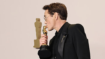 Oscars Night Elegance with Celebrated Actor -, Academy Awards (Oscars), Robert Downey Jr. HD wallpaper