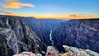 Gunnison River at Sunset, Black Canyon of the Gunnison National Park, Colorado, valleysky, valley, colors, clouds, colorado, mountains, rocks, usa HD wallpaper