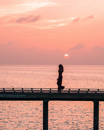 Water, Sunset, Twilight, Miscellanea, Miscellaneous, Dusk, Bridge, Girl HD phone wallpaper
