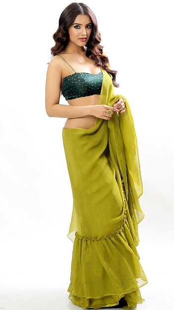 Malavika Sharma, Saree HD phone wallpaper