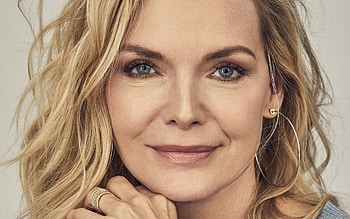 Michelle Pfeiffer portrait, Gray eyes, hoot, Popular actresses HD wallpaper