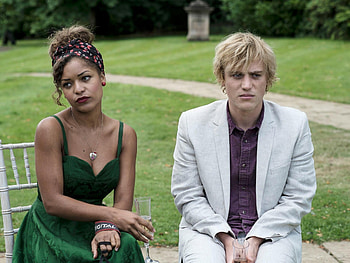 Antonia Thomas, David Bowie reference HD wallpaper