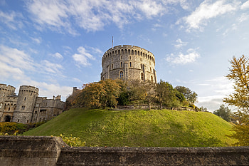 Visiting Windsor Castle, Travel tips, Must-know information, Planning guide HD wallpaper
