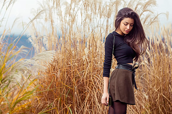 Girl In Skirt Outdoor, girls, outdoor HD wallpaper
