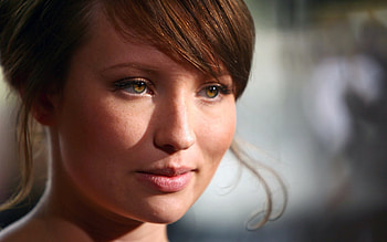 Emily Browning , Background , High-resolution , Stunning beauty HD wallpaper