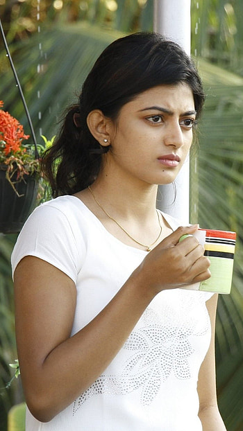 Anandi, tamil actress HD phone wallpaper