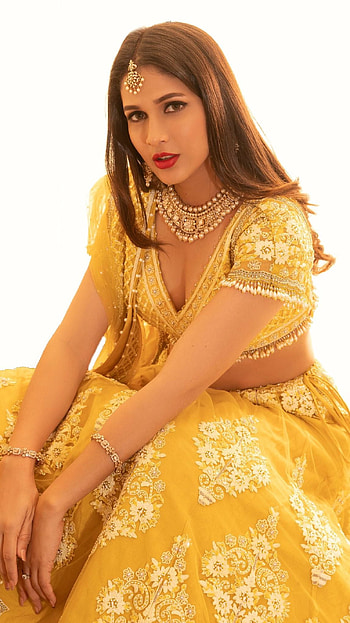 Lavanya tripathy, telugu actress HD phone wallpaper