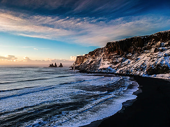 Dawn, coastline, beach, sea waves HD wallpaper