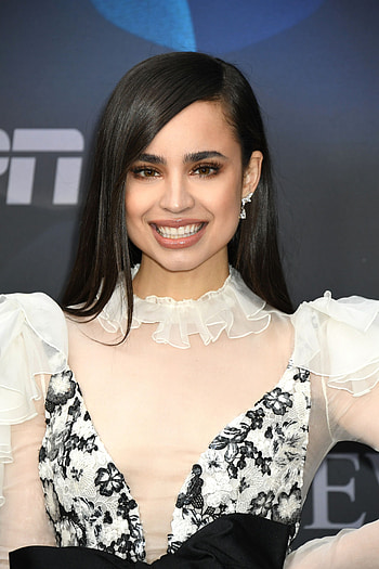Sofia Carson, face, facial expression, Hollywood actress HD phone wallpaper