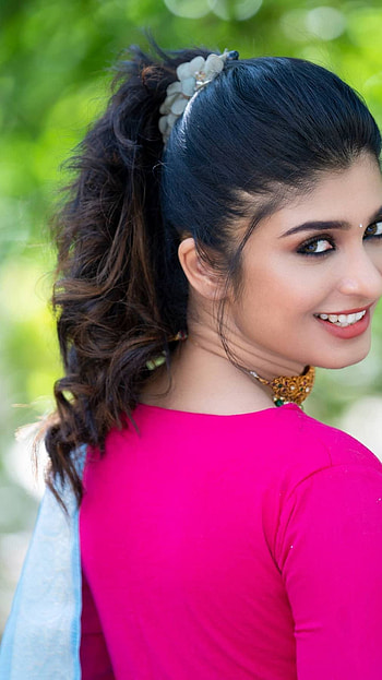 Aditi prabhudeva, kannada actress, sarees HD phone wallpaper