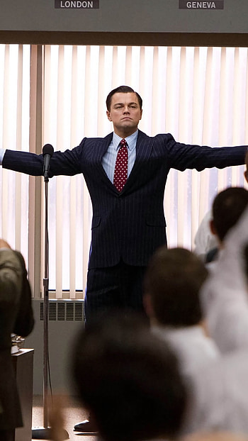 Leonardo DiCaprio, The Wolf of Wall Street, Seductive charm, Ambitious rise to power HD phone wallpaper