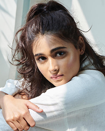 Shalini pandey, nose, lip HD phone wallpaper