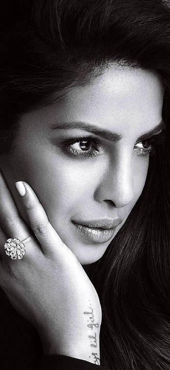 Priyanka Chopra, Celebrity icon, Glamorous beauty, High definition HD phone wallpaper