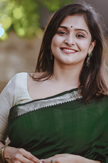 Remya nambeeshan, eye, face, Malayalam_actress HD phone wallpaper