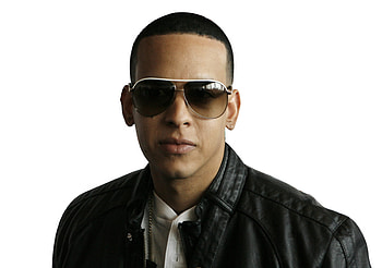 Daddy Yankee , Sleek attire, Cool demeanor, Urban music HD wallpaper