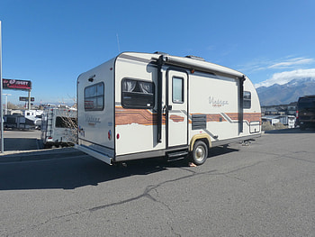 Gulf Stream Vintage Cruiser, Retro charm, Draper UT, Travel trailer getaway HD wallpaper