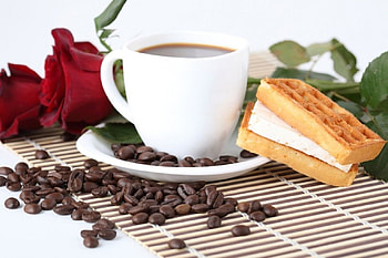 coffee, flowers, roses, red HD wallpaper