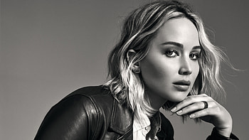 Jennifer Lawrence Monochrome , jennifer-lawrence, celebrities, girls, monochrome, black-and-white HD wallpaper