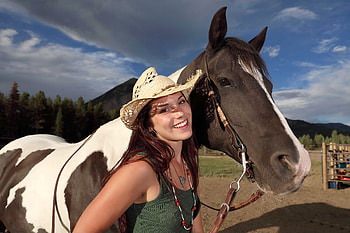 Cowgirl Elena Generi and her best friend, horse, cowgirl, smile, brunette HD wallpaper