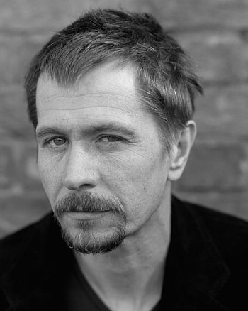 Thursday, Gary Oldman , Explore 32, Gary Cahill HD phone wallpaper