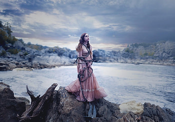 Stranded Beauty, chain, model, anchor, rocks, woman HD wallpaper
