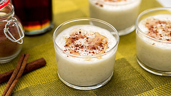 Appetizing pudding , Tempting dessert visuals, Delicious food graphy, Irresistible backgrounds HD wallpaper