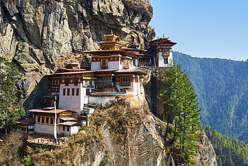 Paro Valley, Tigers Nest, Elevenroute HD wallpaper