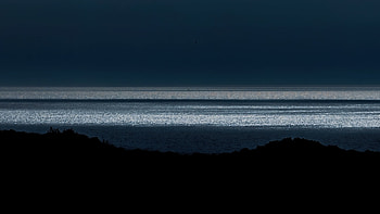 Abstract View Of Sunlight On The Mediterranean From The South Of France, abstract, view, sunlight, mediterranean-sea, south, france, nature HD wallpaper
