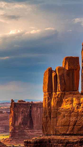 Courthouse Towers, Arches National Park HD phone wallpaper