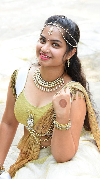 Sirisha dasari, telugu actress, model HD phone wallpaper