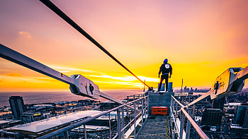 Standing On The Edge, graphy HD wallpaper