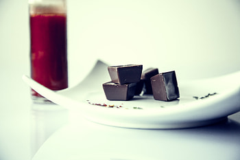 Food, Chocolate, Candies, Plate HD wallpaper