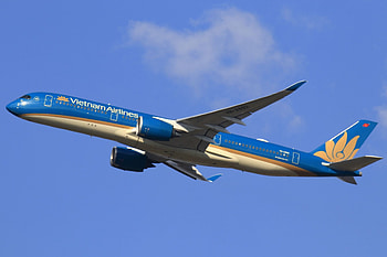 Vietnam Airlines, Airbus A350 operation, A350XWB aircraft, Commercial aviation HD wallpaper