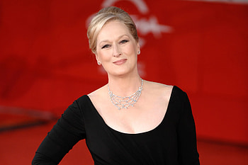 Meryl Streep, Extraordinary talent, Meryl Streep , Timeless beauty HD wallpaper