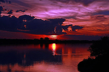 Sunset sunshine, river, colorful, glow, colors, dusk, reflection, sun, sunset, sunshine, amazind, sundown, beautiful, lake, purple, clouds, sky, lovely, evening HD wallpaper