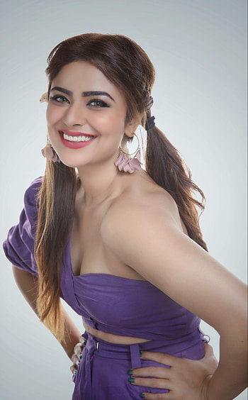 Priyanka sharma, Telugu actress, dress HD phone wallpaper
