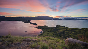 Komodo Island, Komodo and Moyo holidays, Abercrombie & Kent HD wallpaper
