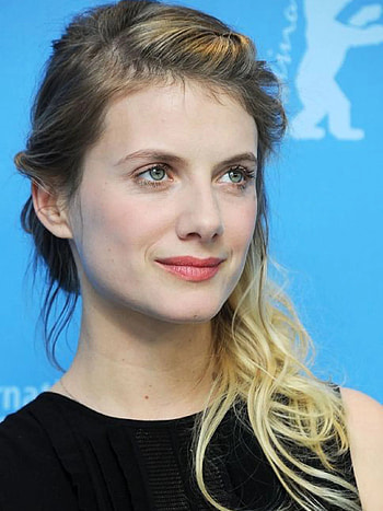 Melanie Laurent, Quentin Tarantino's star, Independence, Right track HD phone wallpaper
