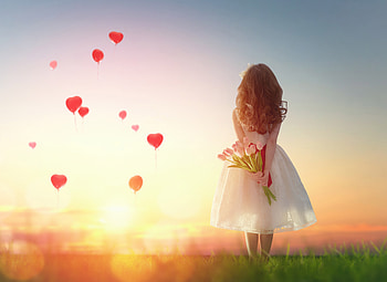 Little Girl with Tulips, graphy, love, cute, flowers, tulips HD wallpaper