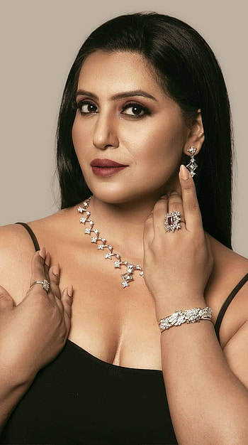 Maya, mallu model, cleavage HD phone wallpaper
