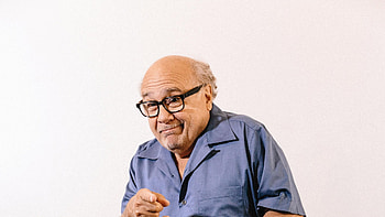 Danny DeVito, Getting down and dirty HD wallpaper
