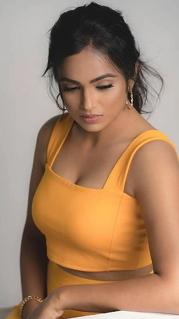 Ramya Pandian, tamil actress, sexy gorgeous HD phone wallpaper
