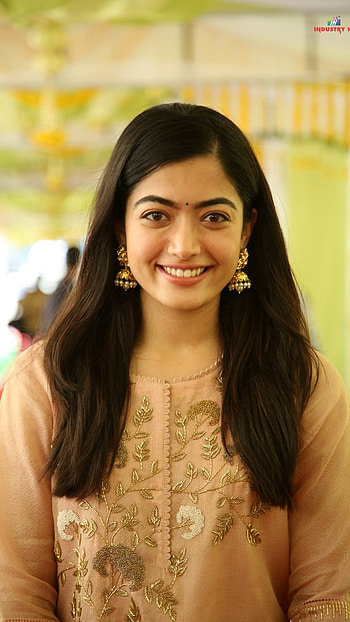 Rashmika Mandanna, Gorgeous Tamil Heroine HD phone wallpaper