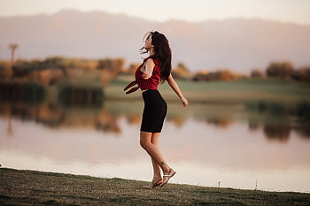 Dancing To The dom, girls, dancing, model HD wallpaper
