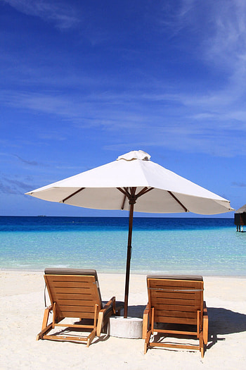 Beach umbrella, Arlmont u0026 co ria, Luxury undressed, U beach HD phone wallpaper
