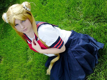 Girl on Grass, on grass, cute, girl HD wallpaper